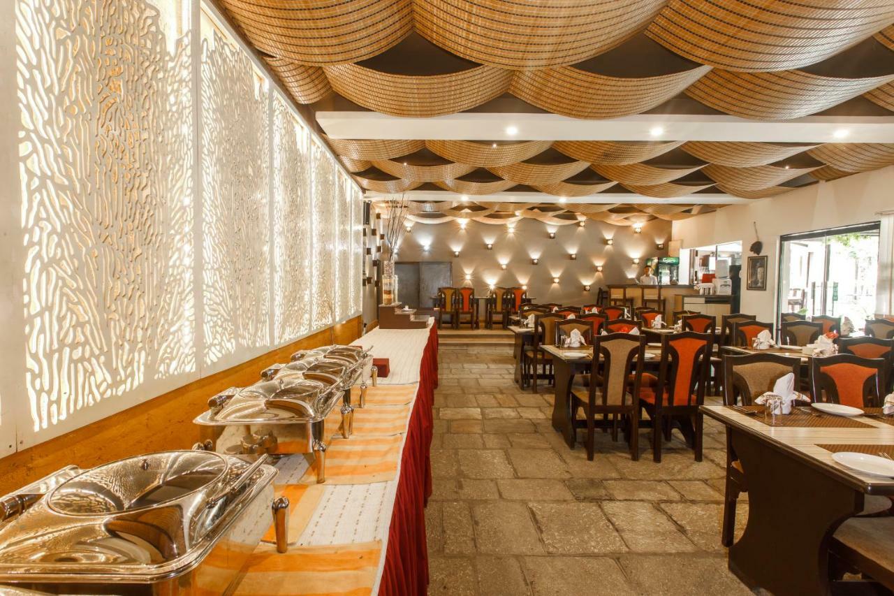 The Lakeside Retreat Resort & Spa By Best Resort Nepal Pokhara Exteriör bild